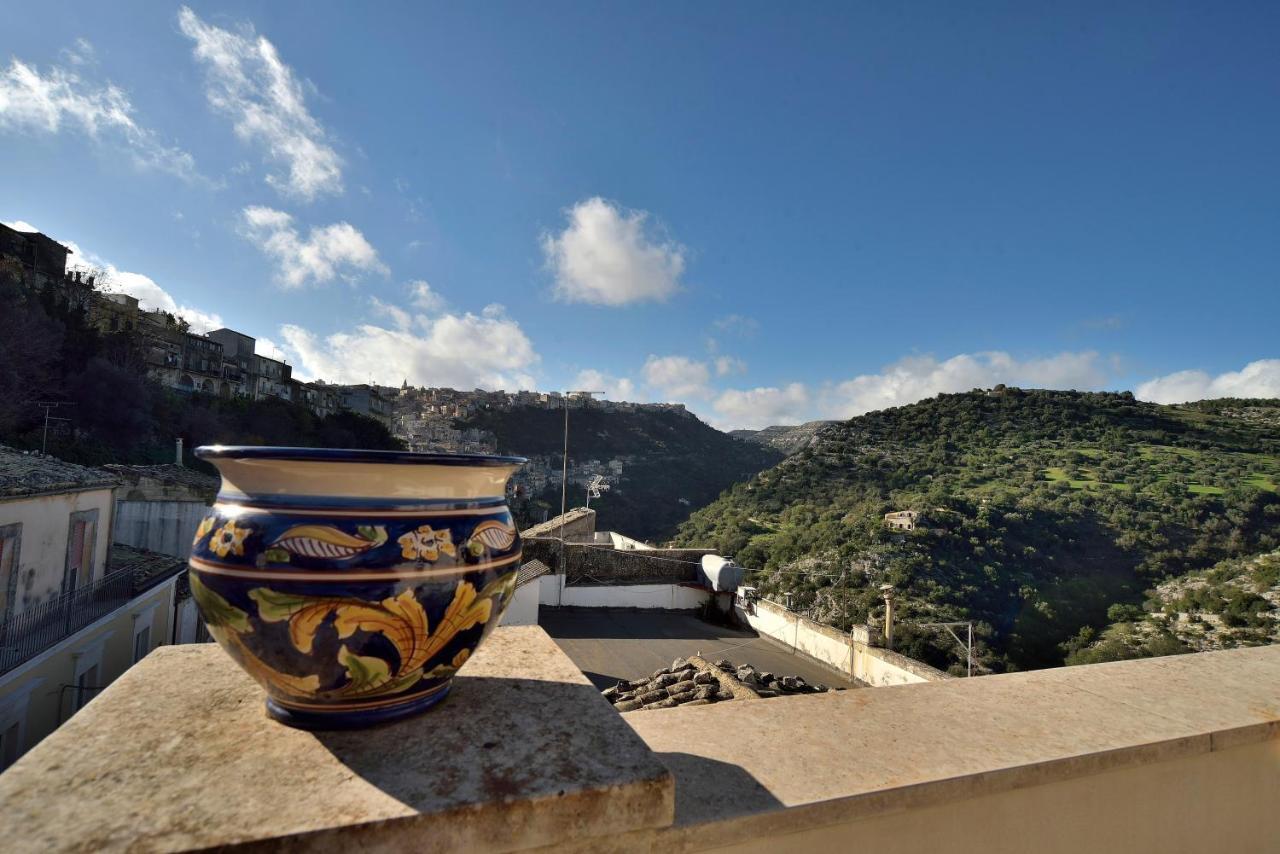 Le Luci Su Ibla - Ospitalita Con Vista Bed & Breakfast รากูซา ภายนอก รูปภาพ