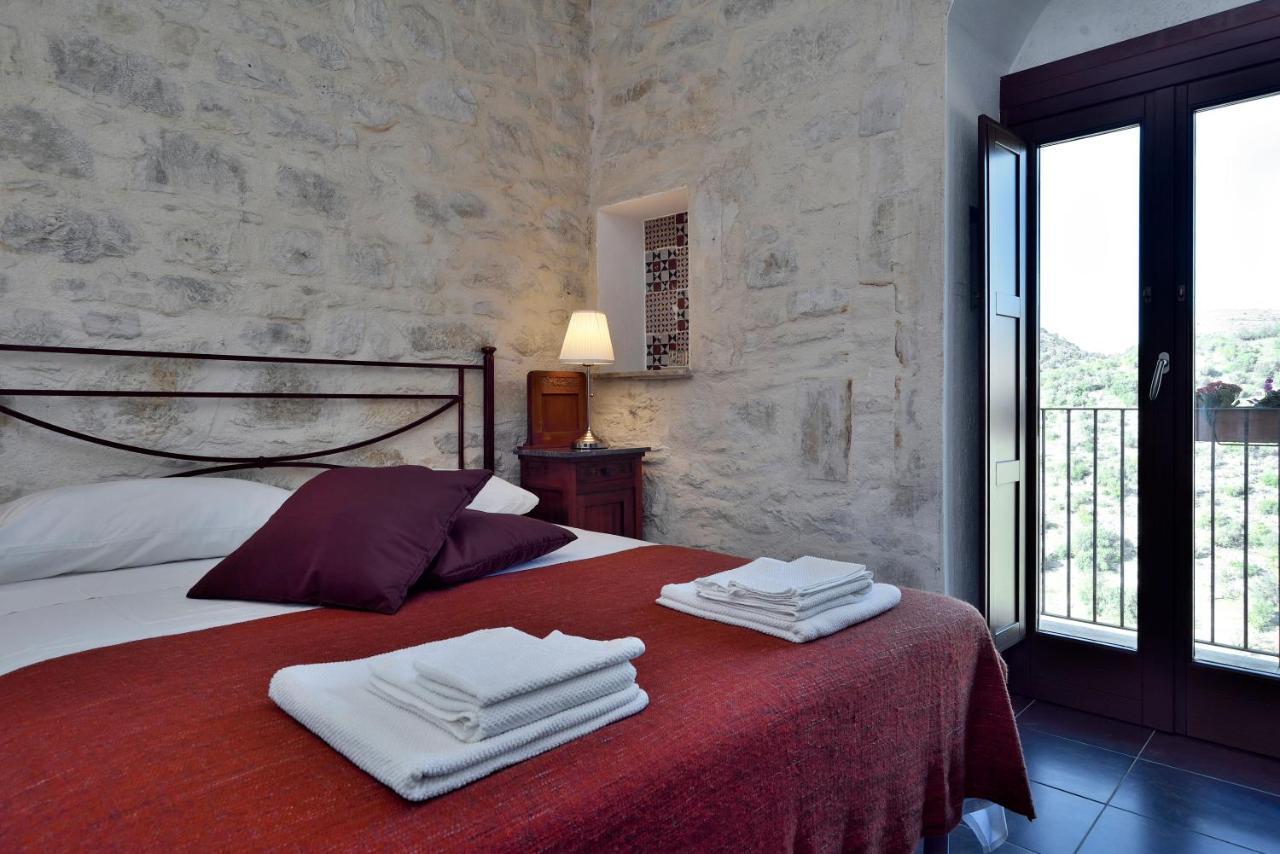 Le Luci Su Ibla - Ospitalita Con Vista Bed & Breakfast รากูซา ภายนอก รูปภาพ
